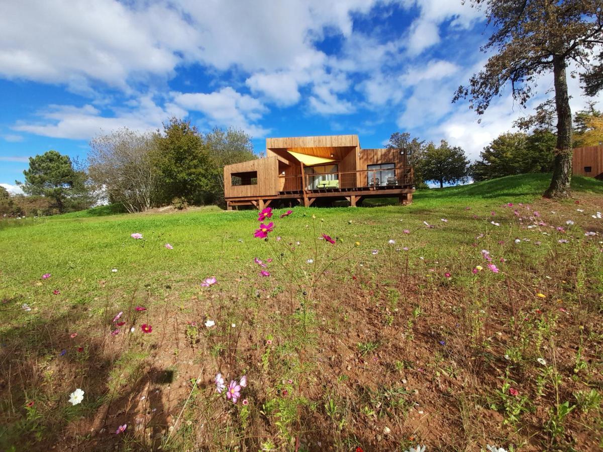 Les Lodges Du Golf De La Marterie Saint-Félix-de-Reillac-et-Mortemart エクステリア 写真